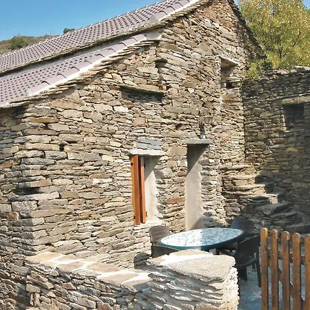 2 Bedroom Gorgeous Home In Bonnevaux Bonnevaux-et-Hiverne